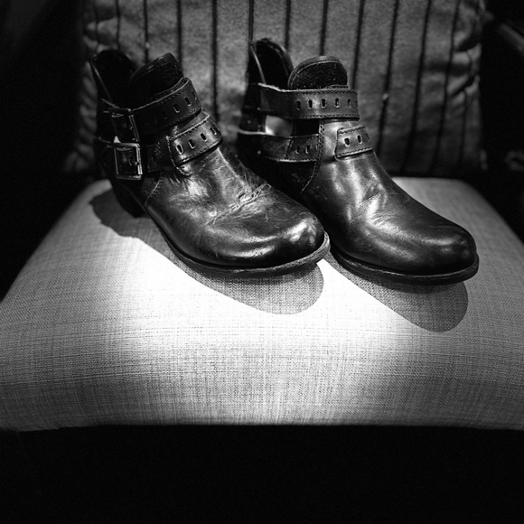 UGG Black UggPure Lining Ankle - Picture 3 of 5